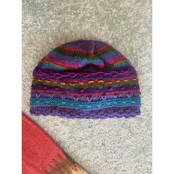 Set 2 Lost Horizon Knit Hat Handcrafted Floral Design & Orange Baby Alpaca Scarf - Picture 3 of 9